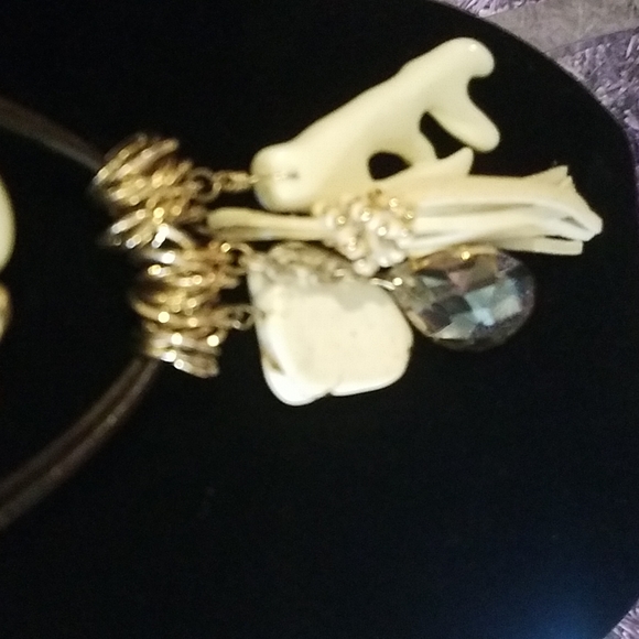 Chico's Necklace - Picture 2 of 4